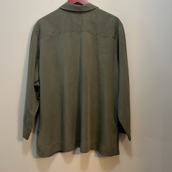 Eddie Bauer XXL Women’s Tall Button Down Forest Green Tencel Layering Top - Picture 6 of 11